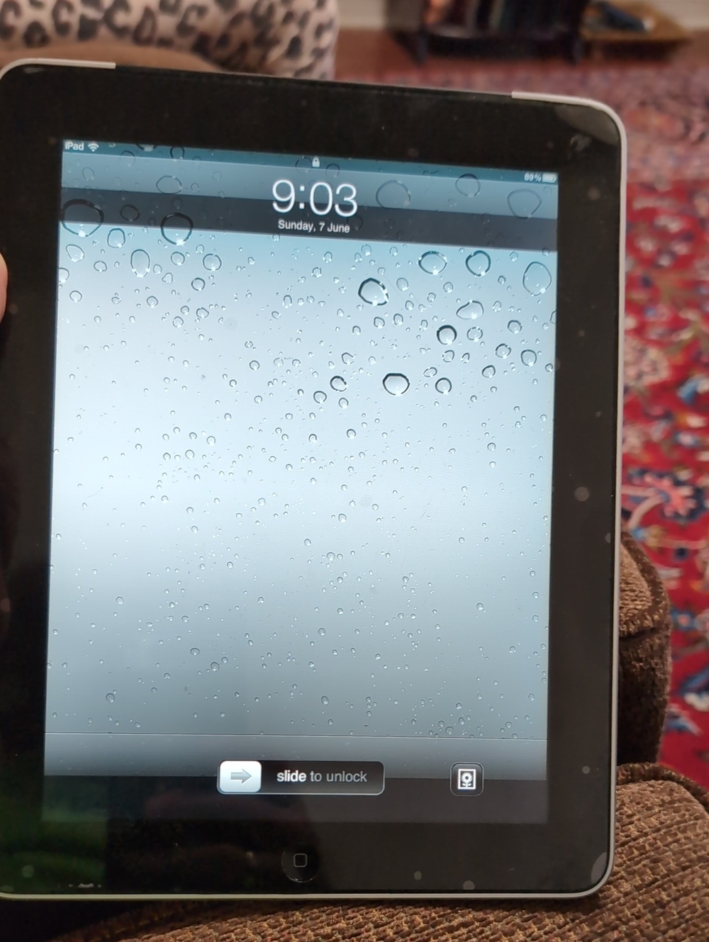 Apple iPad 1st Generation With Aluminum Case In Good Shape